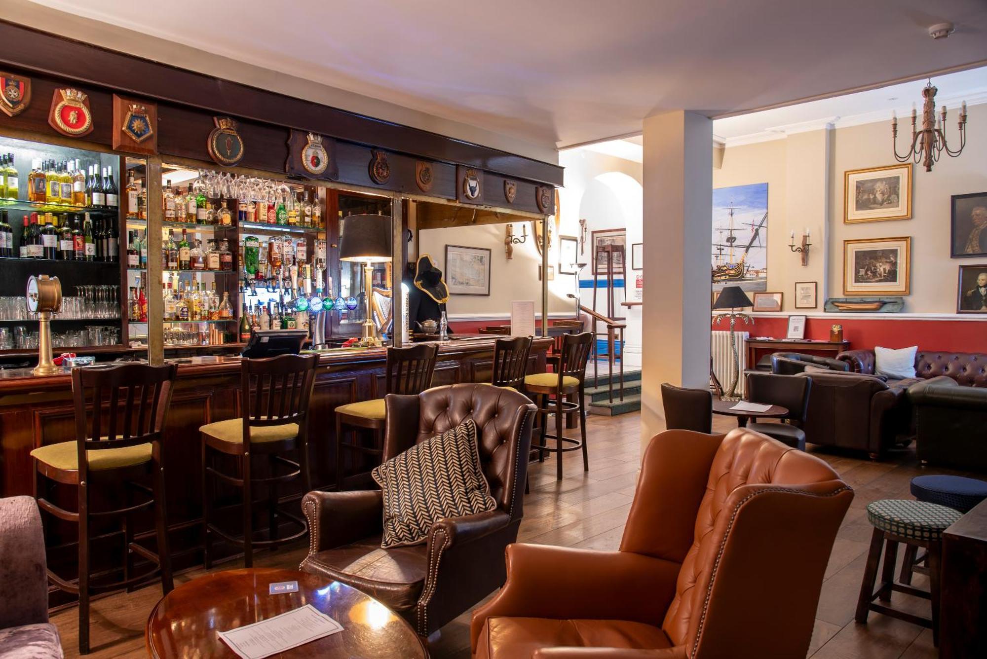 Keppels Head Hotel Portsmouth Buitenkant foto