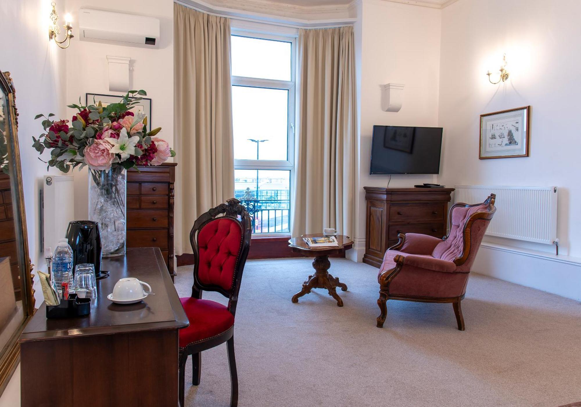 Keppels Head Hotel Portsmouth Buitenkant foto