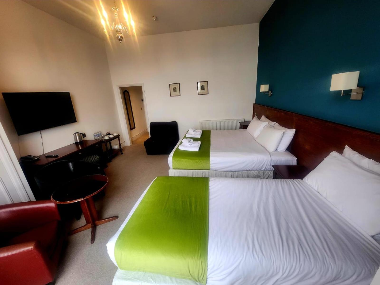 Keppels Head Hotel Portsmouth Buitenkant foto